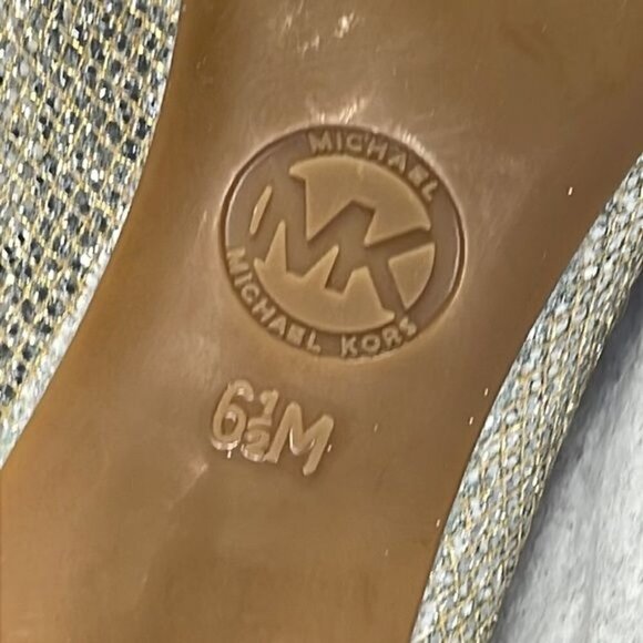 Michael Michael Kors Silver Glitter Flex Pointed Toe Kitten Heels Pumps Sz 6.5 - Picture 11 of 12